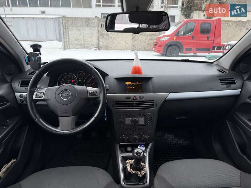 Універсал Opel Astra 2006 в Вінниці