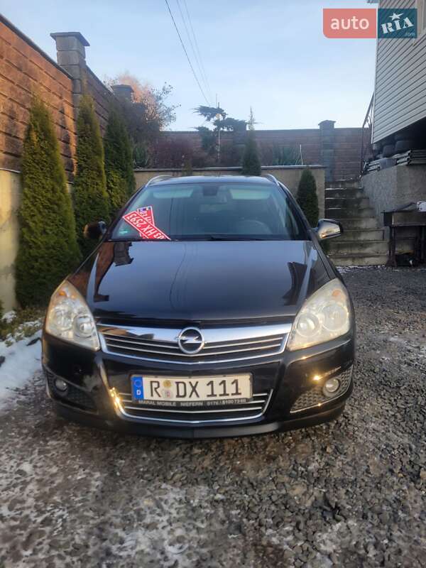 Opel Astra 2010