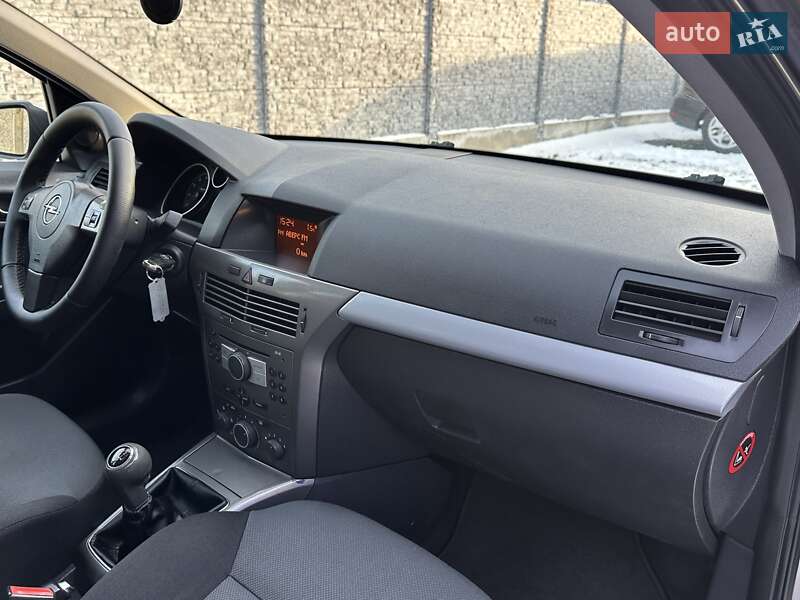 Універсал Opel Astra 2005 в Рівному фото 63 Універсал Opel Astra 2005 в Рівному