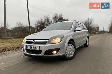 Универсал Opel Astra 2006 в Радомышле