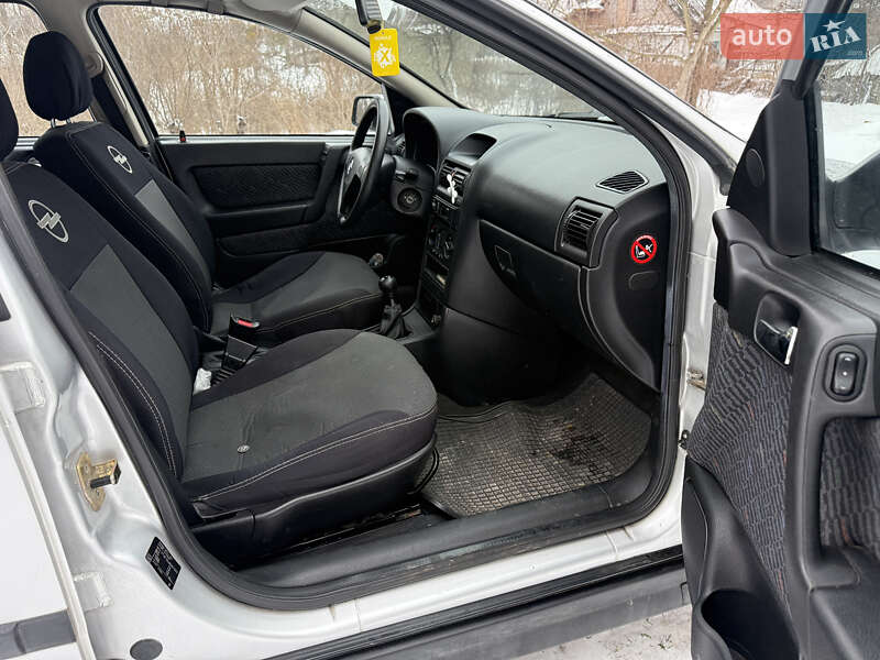 Універсал Opel Astra 2001 в Кременці