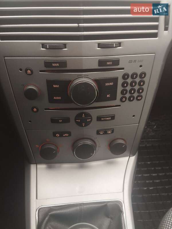 Универсал Opel Astra 2009 в Ровно