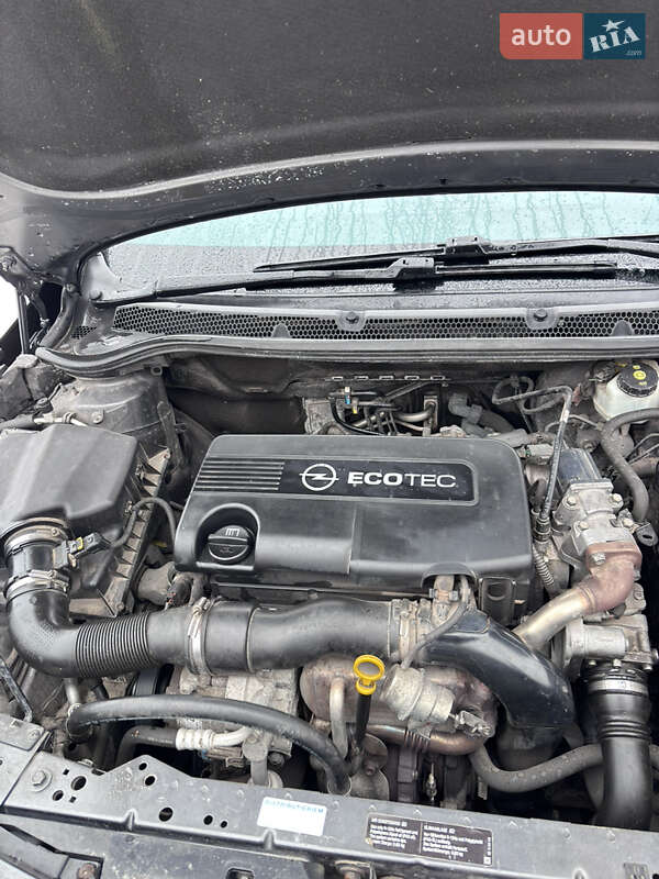 Універсал Opel Astra 2011 в Умані