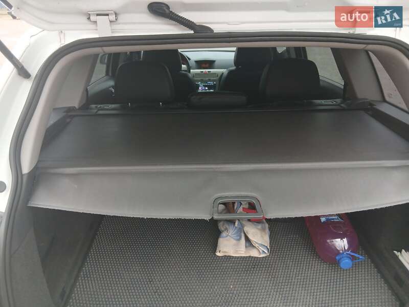 Универсал Opel Astra 2008 в Запорожье