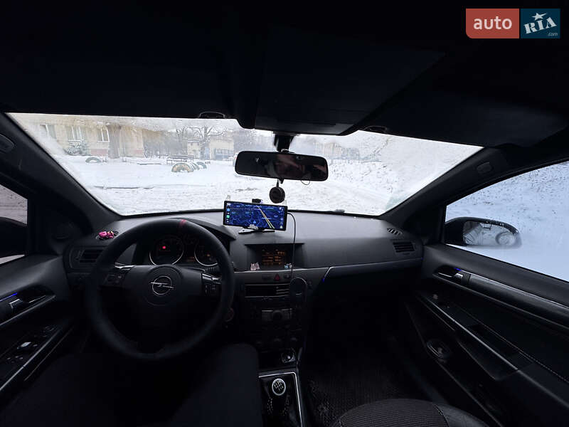 Универсал Opel Astra 2005 в Луцке