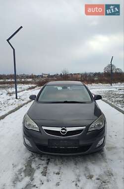 Хэтчбек Opel Astra 2011 в Здолбунове