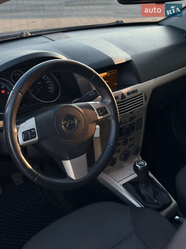 Универсал Opel Astra 2007 в Мукачево