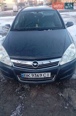 Універсал Opel Astra 2007 в Дубні