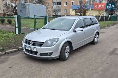 Універсал Opel Astra 2005 в Золотоноші