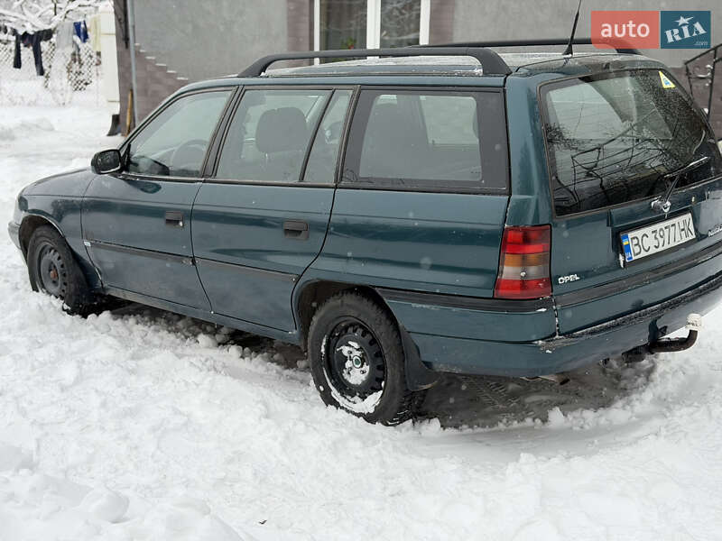 Універсал Opel Astra 1997 в Перемишлянах