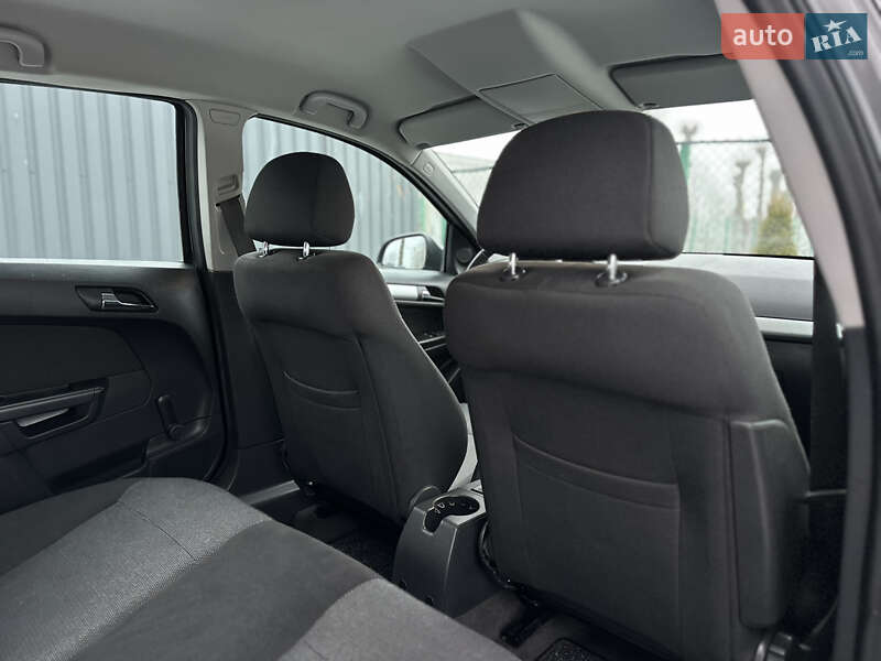 Хетчбек Opel Astra 2009 в Вінниці