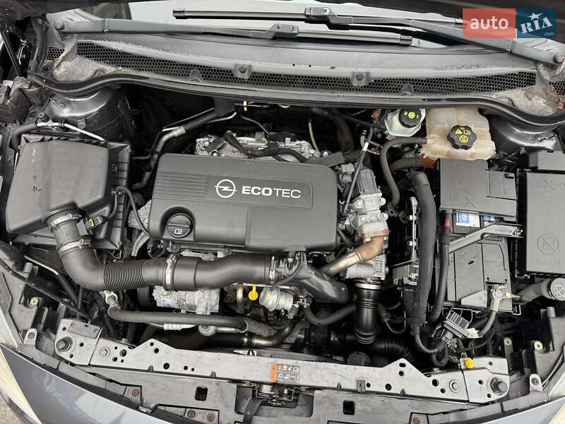 Универсал Opel Astra 2011 в Сумах