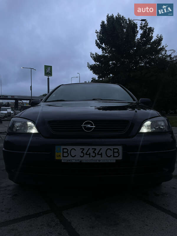 Хэтчбек Opel Astra 2003 в Львове