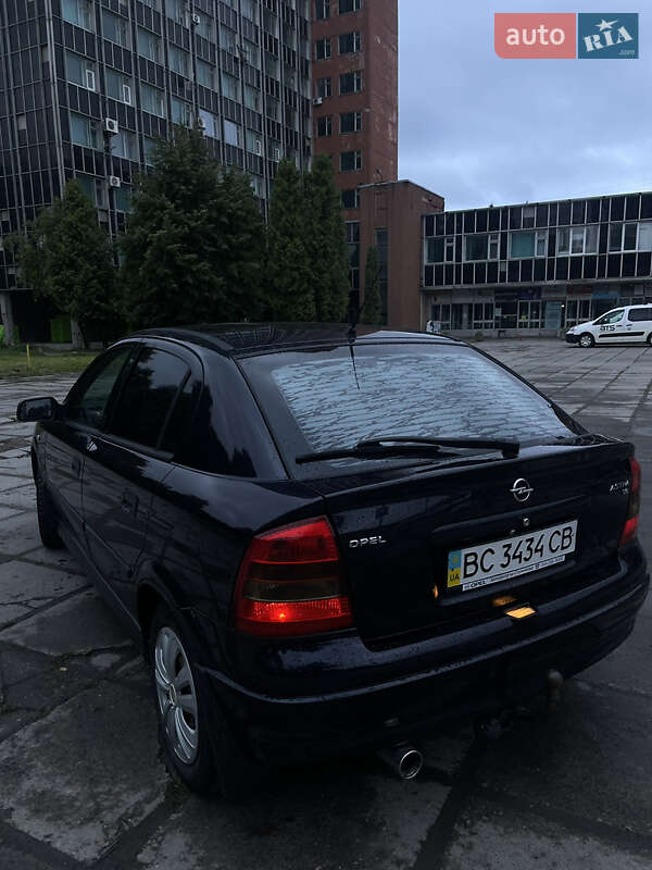 Хэтчбек Opel Astra 2003 в Львове