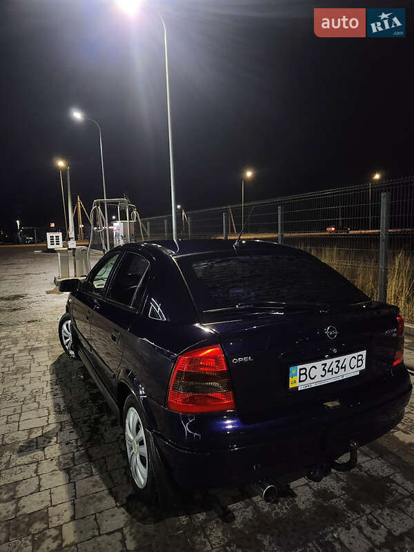Хэтчбек Opel Astra 2003 в Львове