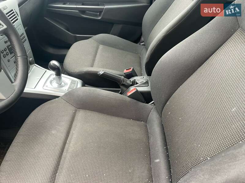 Седан Opel Astra 2012 в Львове фото 9 Седан Opel Astra 2012 в Львове