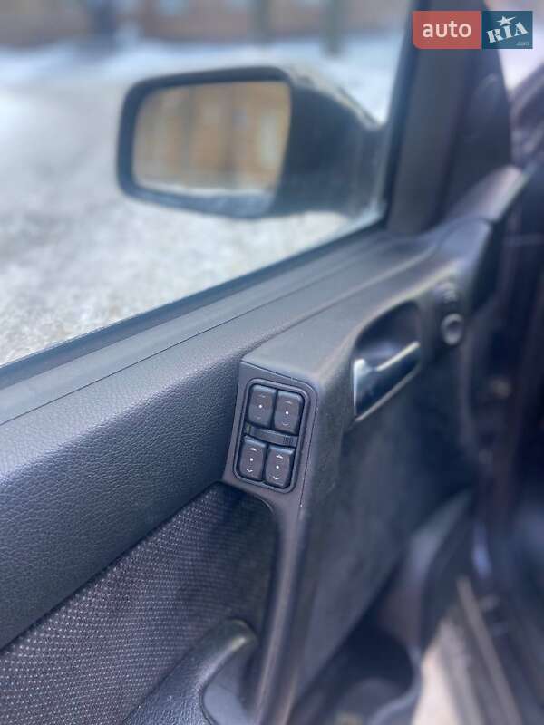 Хэтчбек Opel Astra 1998 в Киеве