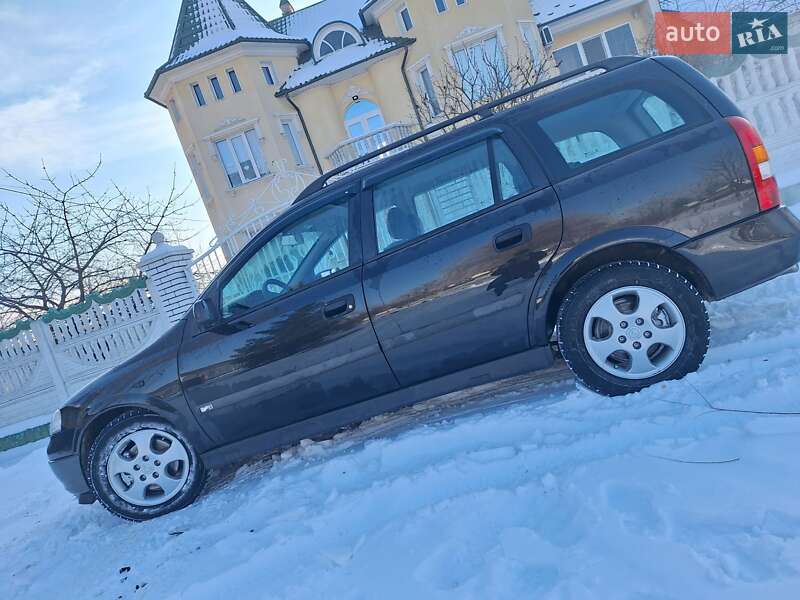 Универсал Opel Astra 2001 в Черновцах