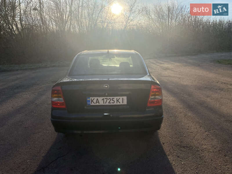 Седан Opel Astra 2007 в Конотопе