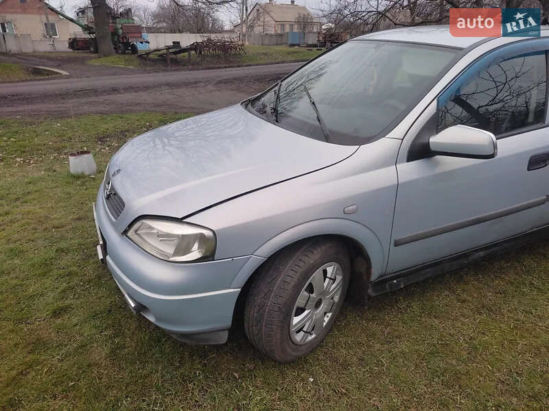 Седан Opel Astra 2004 в Харькове фото 2 Седан Opel Astra 2004 в Харькове