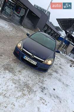 Універсал Opel Astra 2006 в Коломиї
