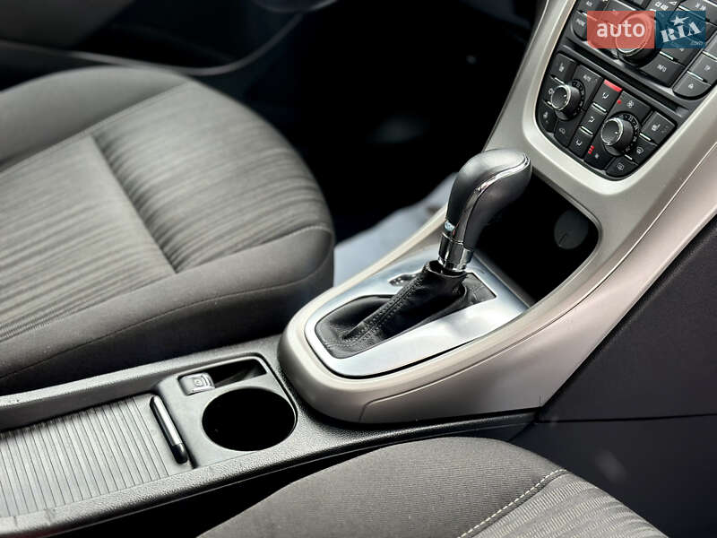 Хэтчбек Opel Astra 2012 в Львове фото 12 Хэтчбек Opel Astra 2012 в Львове