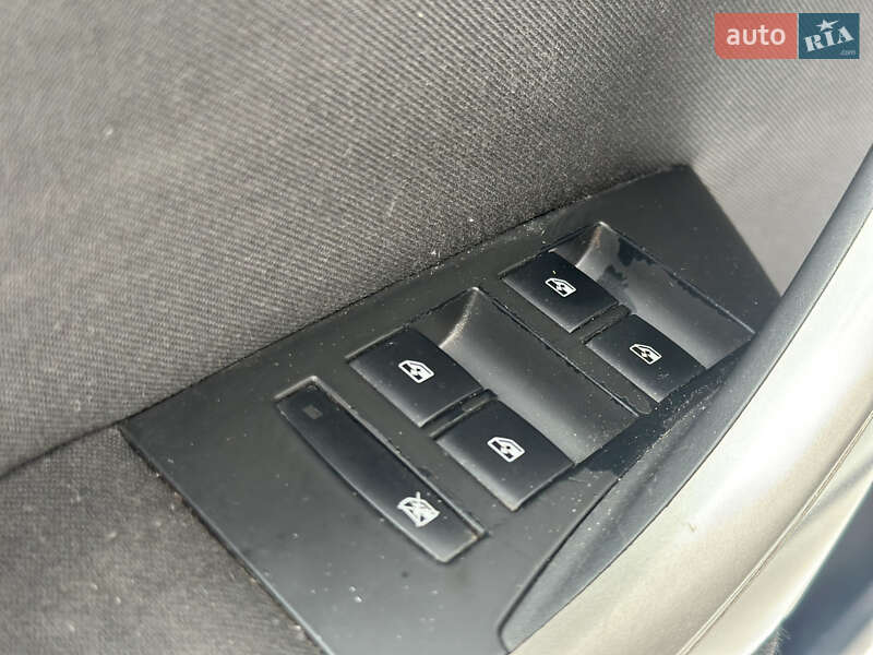 Хэтчбек Opel Astra 2012 в Львове фото 14 Хэтчбек Opel Astra 2012 в Львове