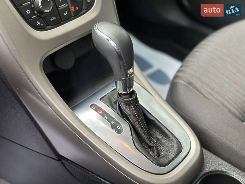 Хэтчбек Opel Astra 2012 в Львове фото 19 Хэтчбек Opel Astra 2012 в Львове