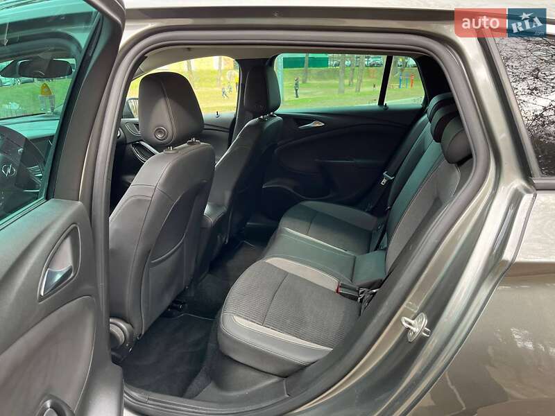 Универсал Opel Astra 2020 в Киеве фото 44 Универсал Opel Astra 2020 в Киеве