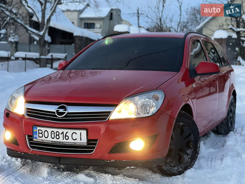 Opel Astra 2010