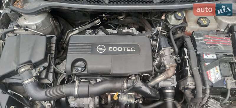 Універсал Opel Astra 2011 в Львові