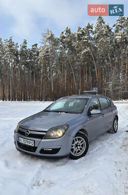 Хэтчбек Opel Astra 2004 в Киеве