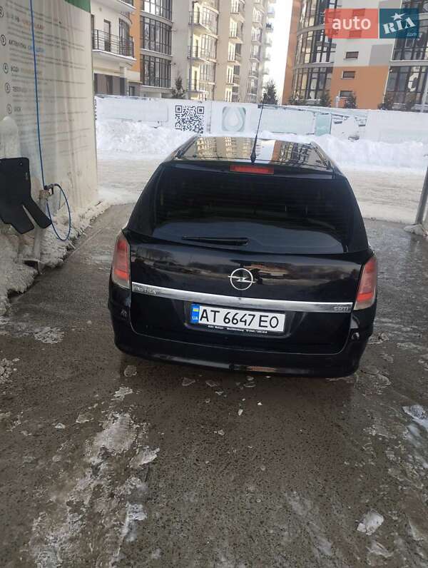 Универсал Opel Astra 2006 в Ивано-Франковске