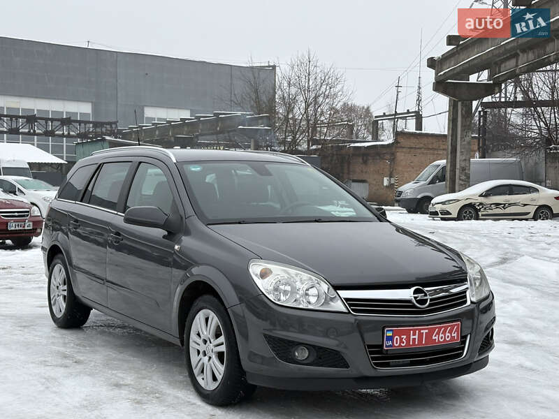 Универсал Opel Astra 2009 в Белой Церкви