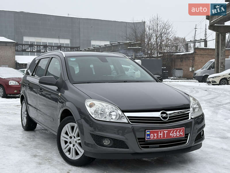 Универсал Opel Astra 2009 в Белой Церкви