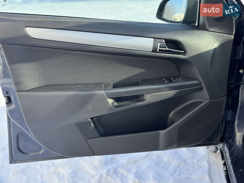 Универсал Opel Astra 2009 в Виннице