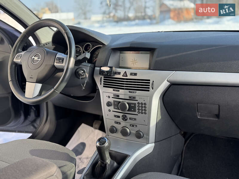 Универсал Opel Astra 2009 в Виннице