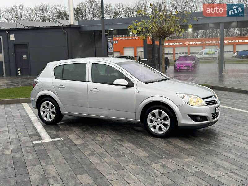 Хэтчбек Opel Astra 2009 в Луцке фото 13 Хэтчбек Opel Astra 2009 в Луцке