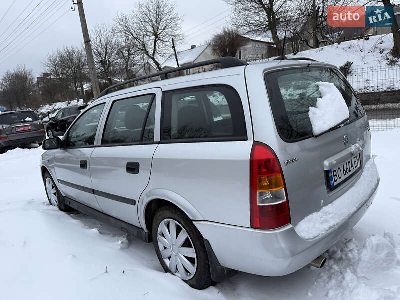 Универсал Opel Astra 2001 в Кременце