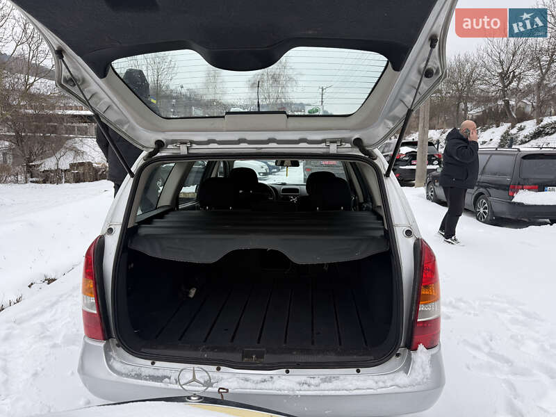 Универсал Opel Astra 2001 в Кременце