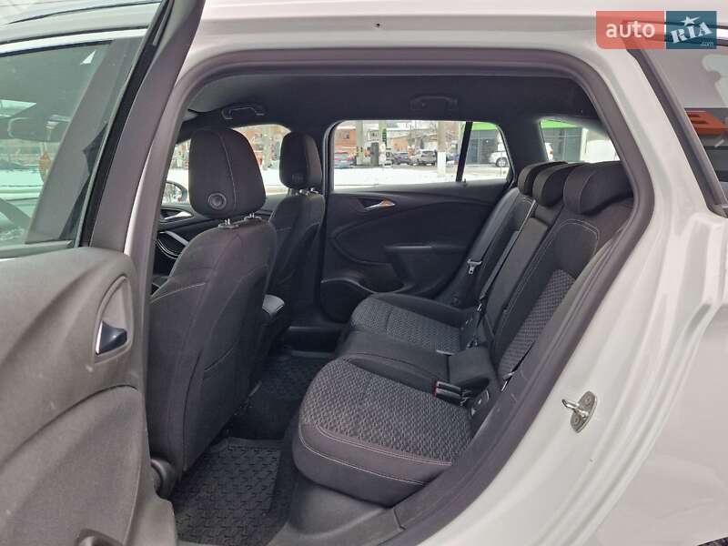 Универсал Opel Astra 2019 в Кропивницком