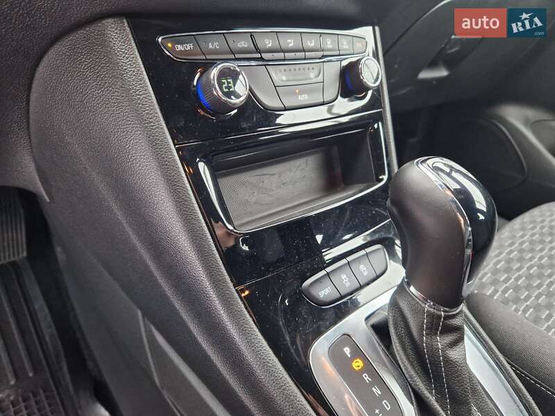 Универсал Opel Astra 2019 в Кропивницком