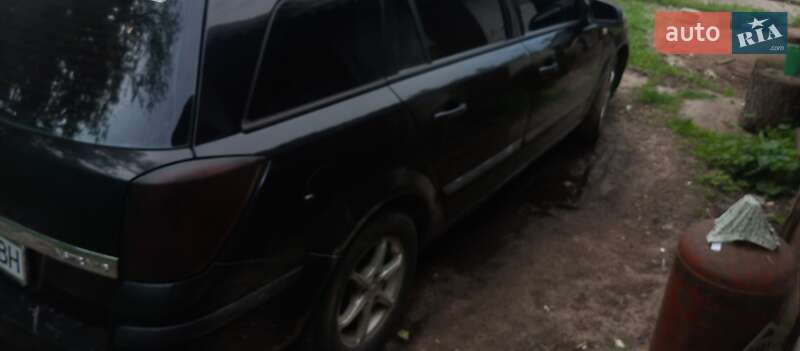 Универсал Opel Astra 2006 в Чернигове