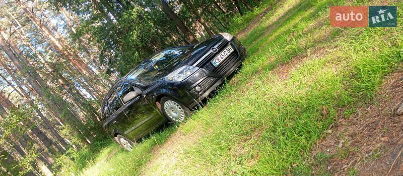 Универсал Opel Astra 2006 в Чернигове