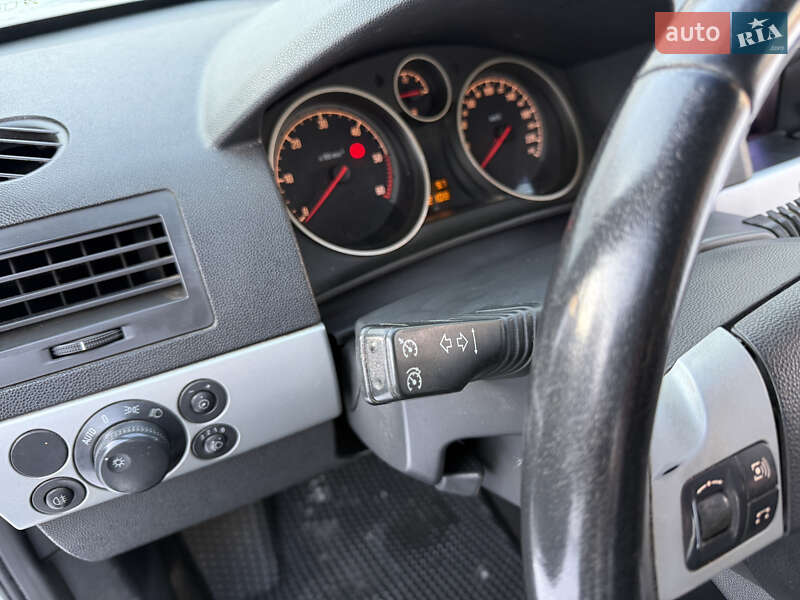 Универсал Opel Astra 2009 в Тернополе