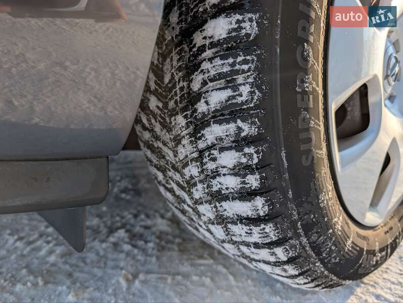 Хэтчбек Opel Astra 2012 в Луцке