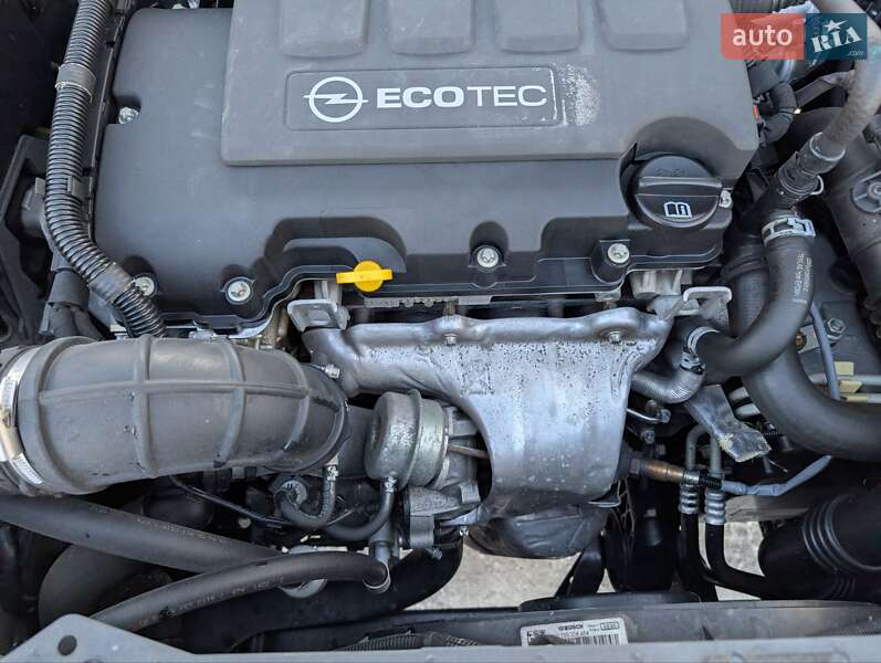 Хэтчбек Opel Astra 2012 в Луцке