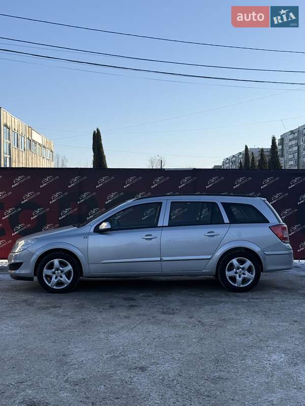 Универсал Opel Astra 2008 в Сумах