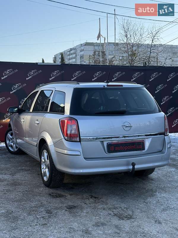 Универсал Opel Astra 2008 в Сумах