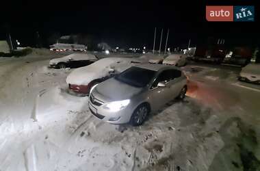 Хетчбек Opel Astra 2011 в Києві